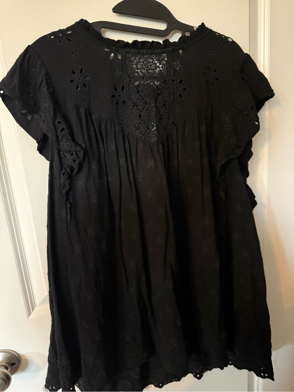 torrid Black Eyelet Crochet Flutter Sleeve Top